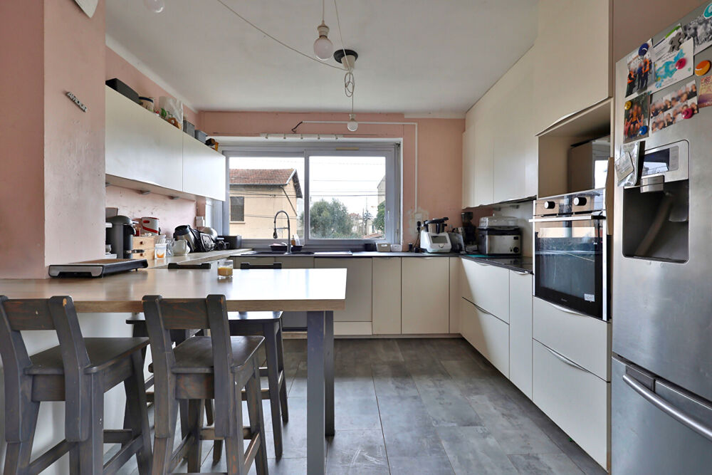 Maison 5 pièces à vendre à Vaulx-en-Velin - Secteur Le Sud, La Soie