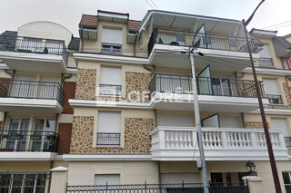  Parking / Garage à louer 12 m² Villiers sur marne