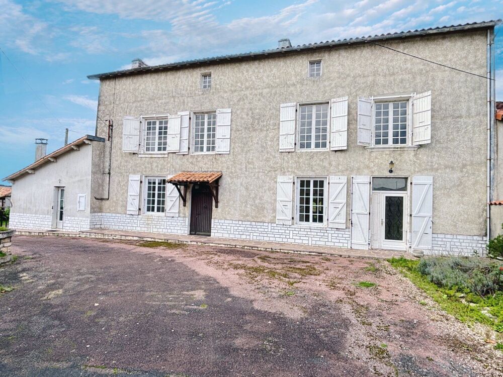 Vente Maison Ancienne grande ferme à rénover, Deux logements indépendants, Nombreuses dépendances La magdeleine