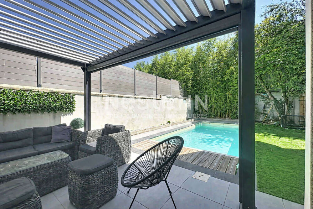 Grande maison familiale avec piscine - 69500 BRON