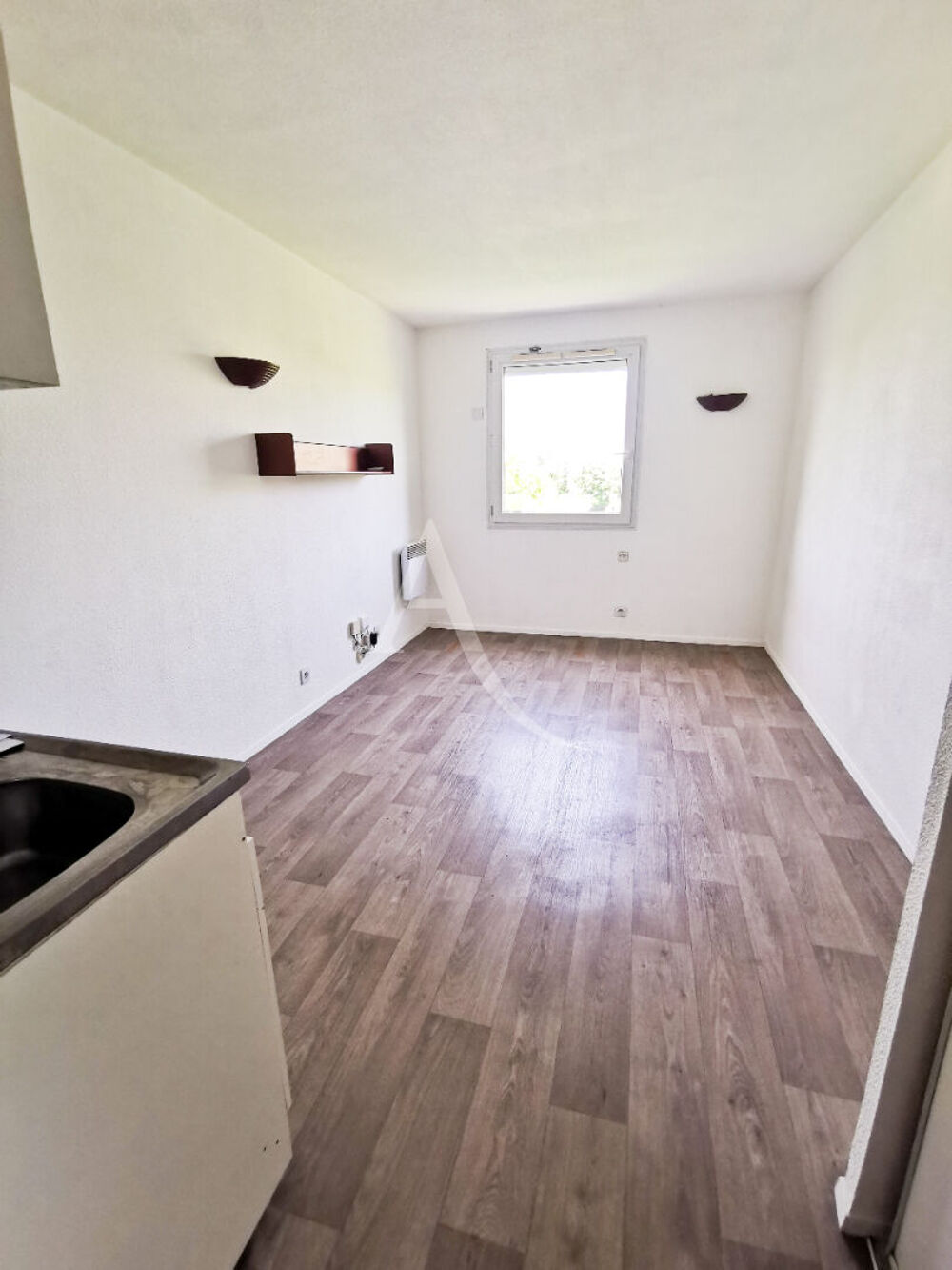 Location Appartement A LOUER STUDIO 17m² + PARKING - CERGY SAINT CHRISTOPHE Cergy