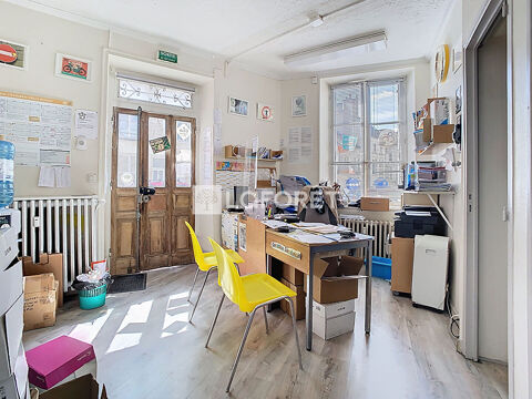 Local commercial 25 m2 &agrave; Chaumont. 45500 52000 Chaumont