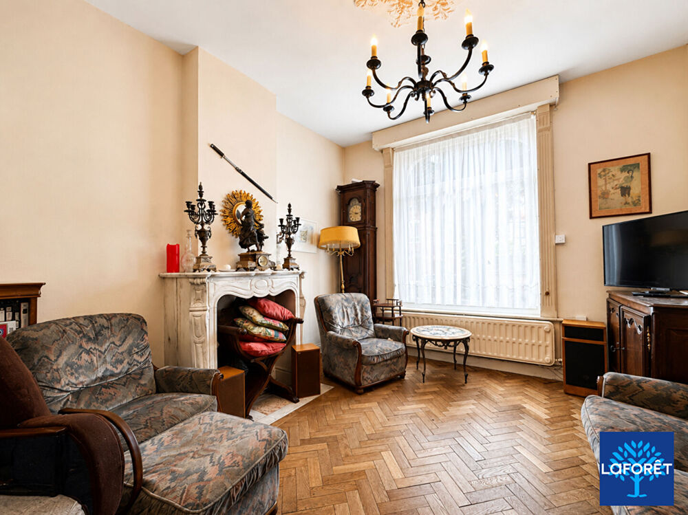 Maison de charme avec beaux volumes, Secteur Vauban 140m2