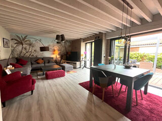  Maison  vendre 6 pices 143 m