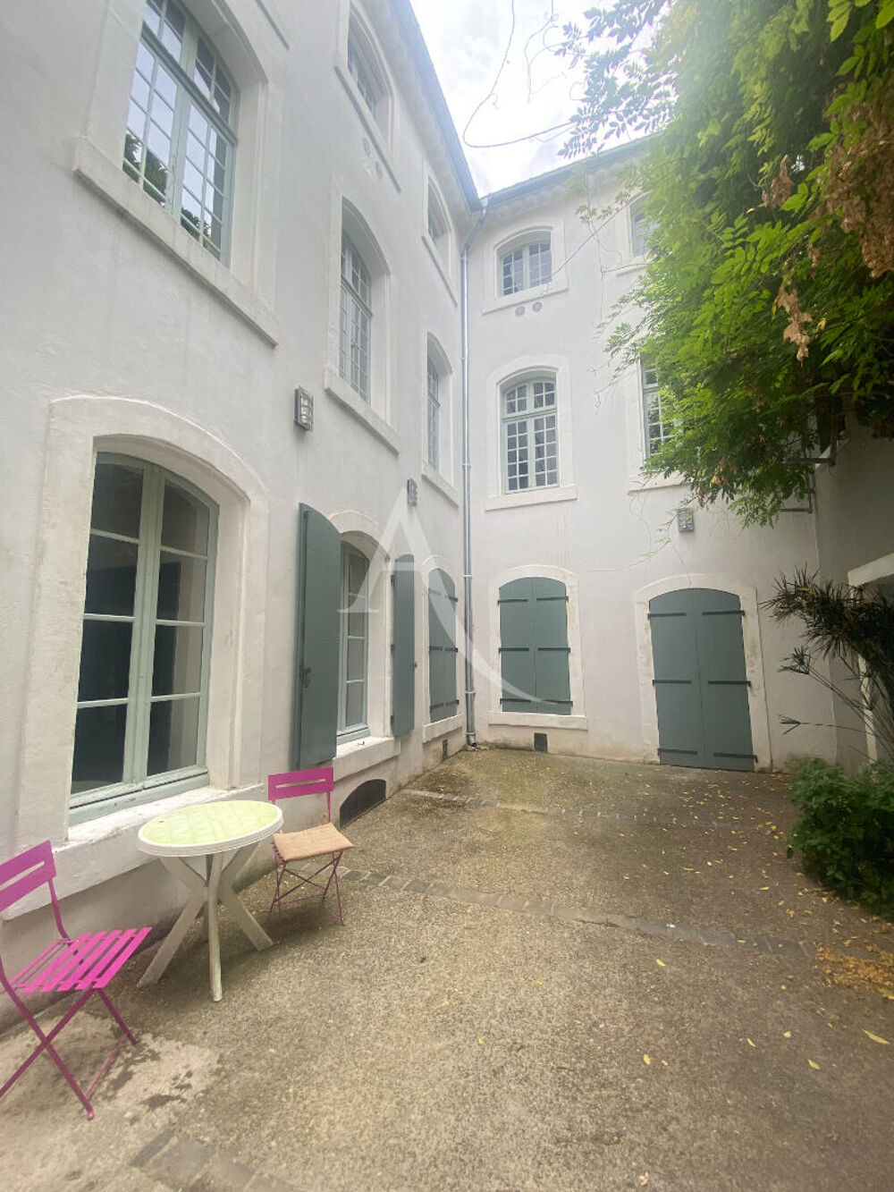 Location Appartement NARBONNE - À louer - Charmant appartement T2 meublé en plein coeur du centre historique de Narbonne Narbonne