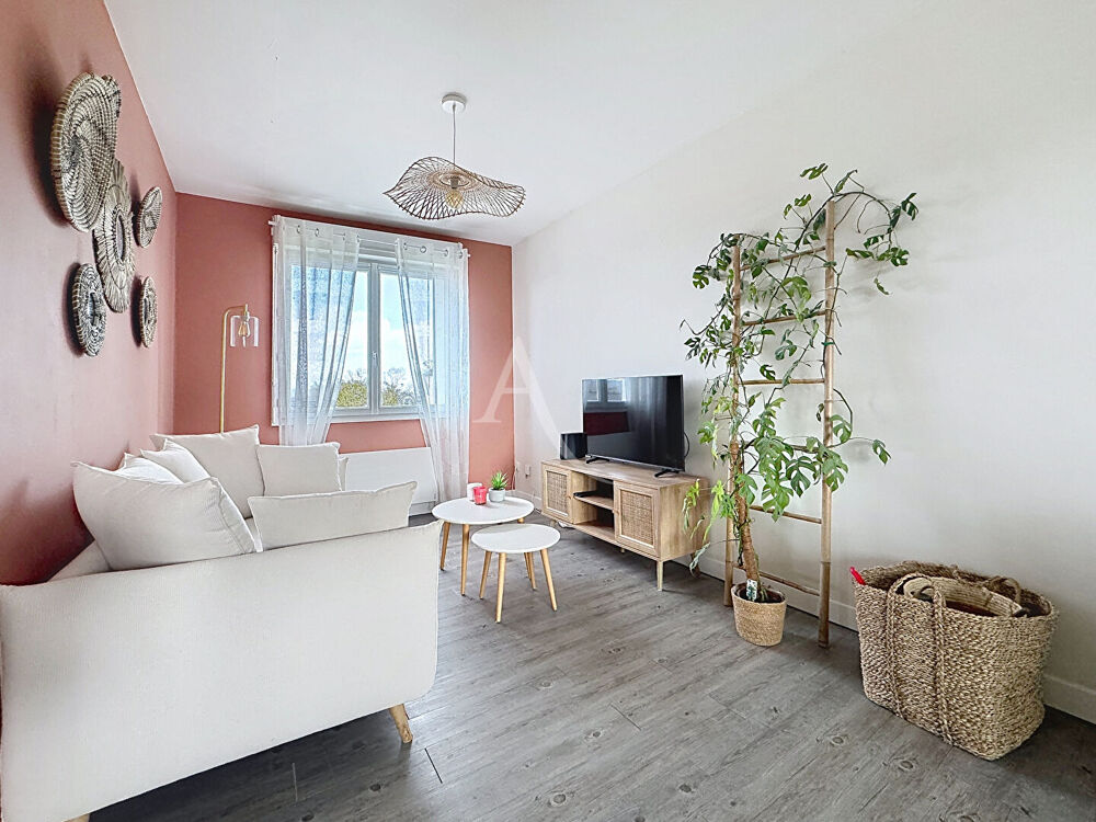 Location Maison Maison meublée à louer ? Saint-Céneré / Montsûrs - 70.51 m2 Montsurs
