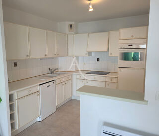 Appartement à louer 4 pièces 92 m²