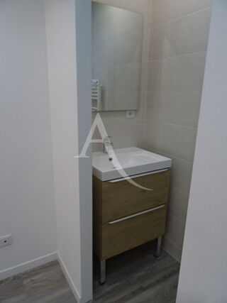  Appartement à louer 1 pièce 19 m²
