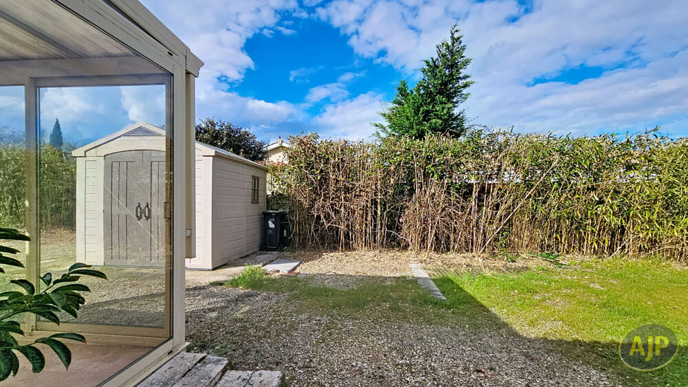 Vente Maison Maison  4 ch SAINT  MEDARD EN JALLES Saint medard en jalles