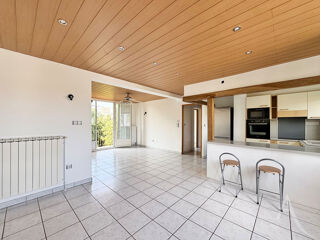  Appartement à louer 3 pièces 68 m²