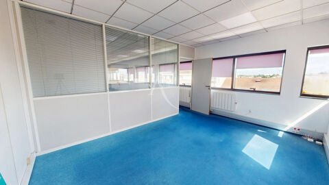   Local commercial CHILLY-MAZARIN 66.51 m² 