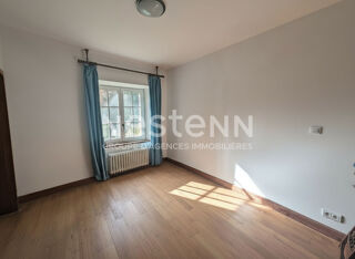  Appartement à louer 5 pièces 64 m²