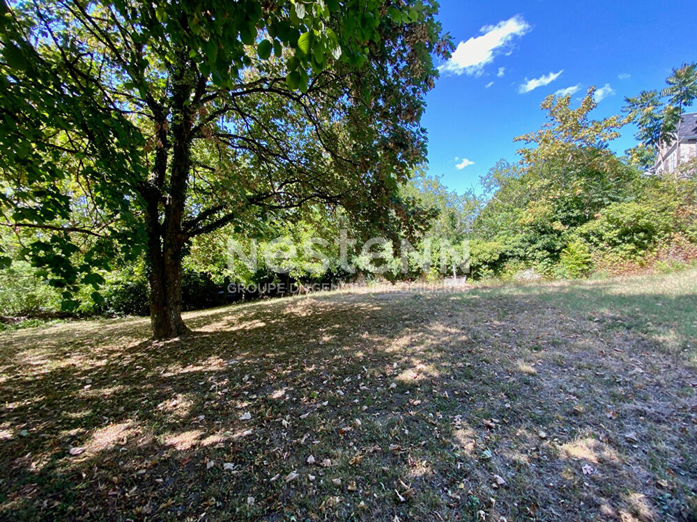 LONGERE 8 PIECES - 196 m² avec jardin