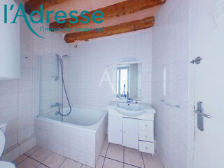  Immeuble � vendre 7 pi�ces 134 m�