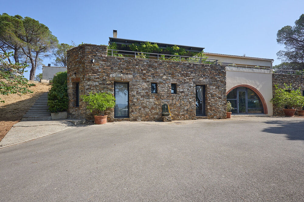 Vente Maison Maison d'architecte d'exception 320 m² au coeur d'un environnement privilégié Carcassonne