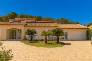  Maison � vendre 7 pi�ces 228 m�