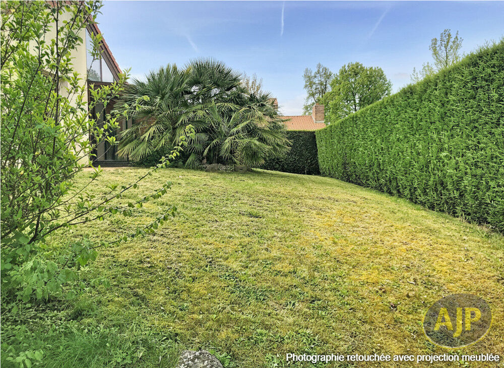 Maison familiale Cholet 5 pièce(s) 167 m2 + local activité