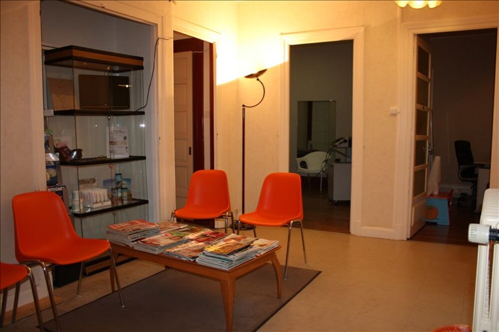   APPARTEMENT BUREAU  PONT DE BEAUVOISIN -  115m2 