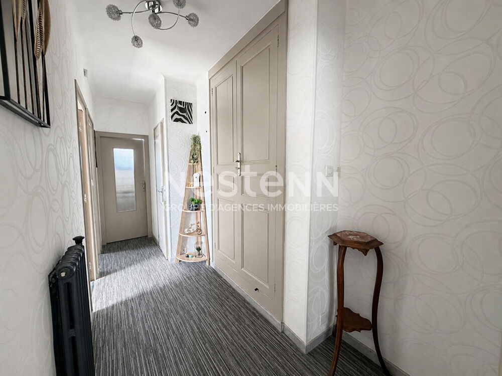 Vente Maison Vente jolie maison rénovée de 105 m² avec 3 chambres, terrasse, centre ville de Château-du-loir (72500) Montval sur loir