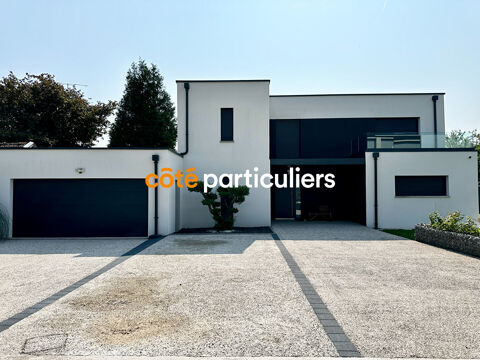   Mirecourt - Maison d'exception 214 m�  sur un terrain de 809 m2 Maison - 6 pi�ce(s) - 214 m�