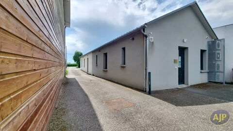 Local professionnel 100 m&sup2;  + parking priv&eacute; emplacement exceptionnel. 299500 33500 Libourne