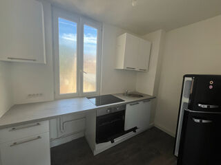  Appartement à louer 3 pièces 76 m²