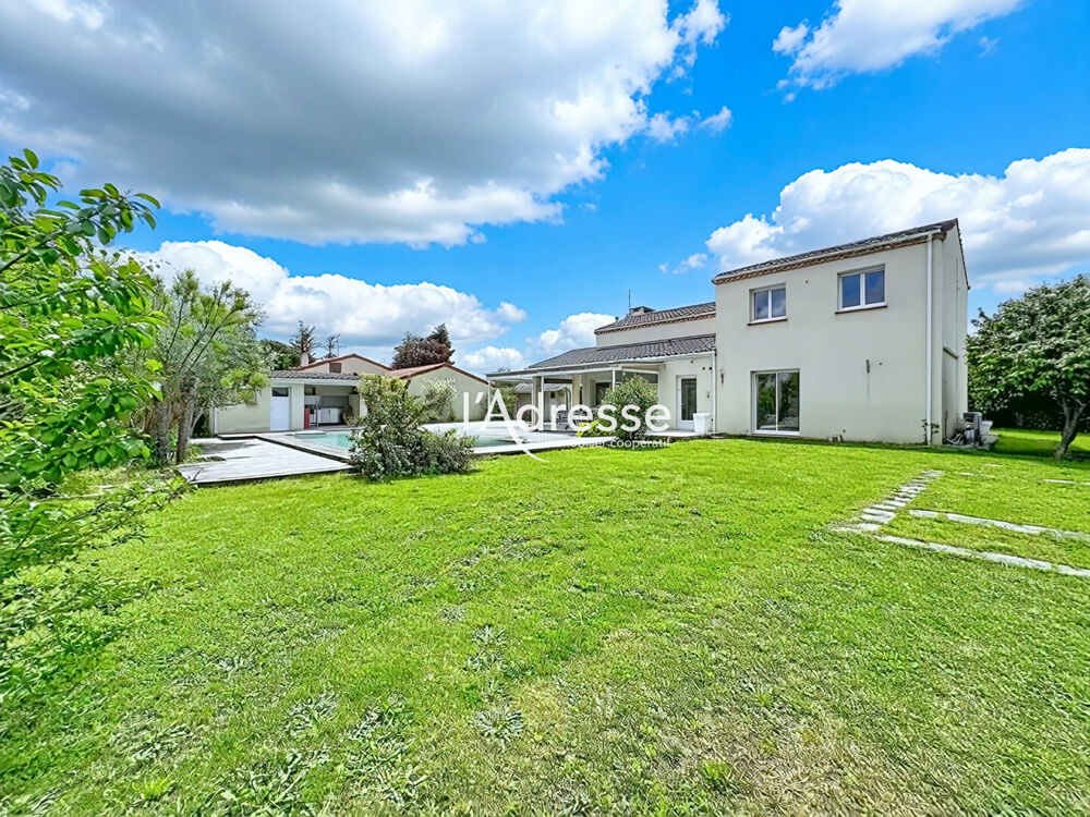 l'Adresse Immobilier - Plaisance du Touch - Maison d'architecte T5 de 170 m² avec piscine et Garage