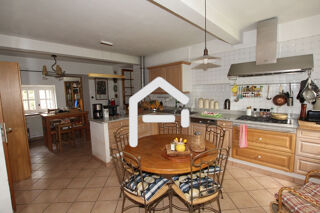 Maison  vendre 11 pices 305 m