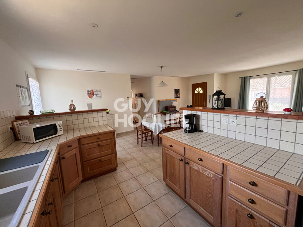 Vente Maison Maison à vendre à Aigues Vives, 34 - 3 chambres avec piscine - V413CB Aigues vives