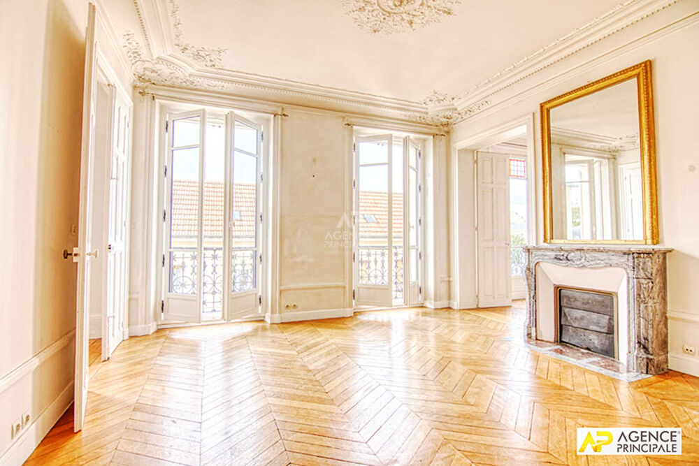 Vente Appartement Versailles Notre-Dame Les Prés appartement 4 pièces 104m²  situé au 2ème étage avec ascenseur Versailles