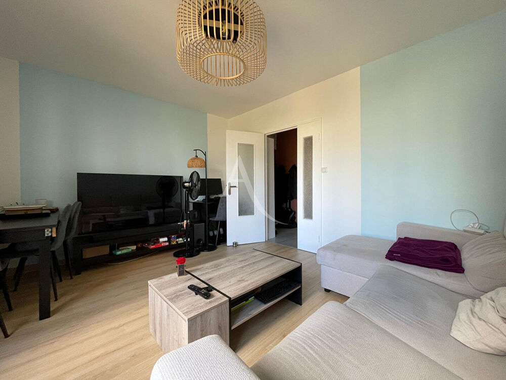 Appartement Nantes 2 pièce(s) 47.39 m2 - cave et parking