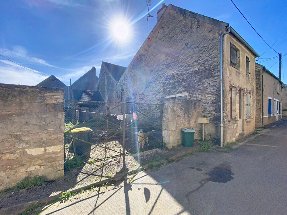 Maison Montillot 3 pièces 78,1m², 2 chambres, et dépendances