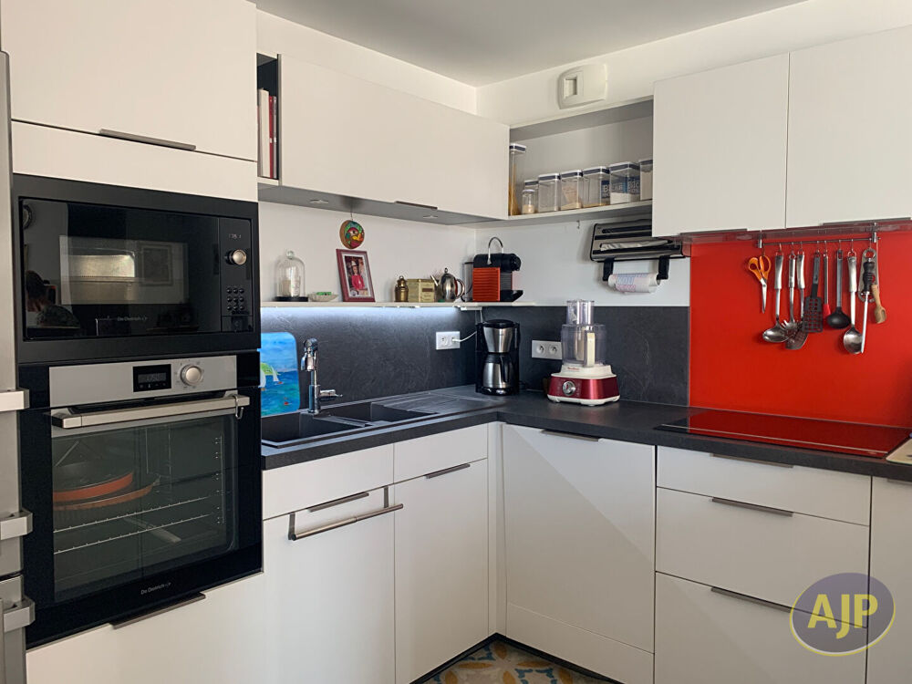 ST SEBASTIEN, T5 105 m² et 2 Garages