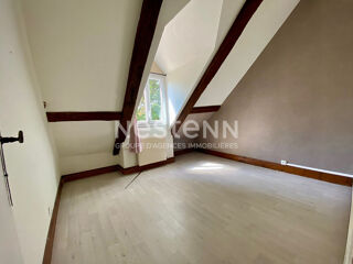  Maison à louer 9 pièces 196 m²
