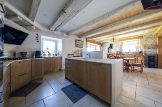  Maison à vendre 7 pièces 232 m²