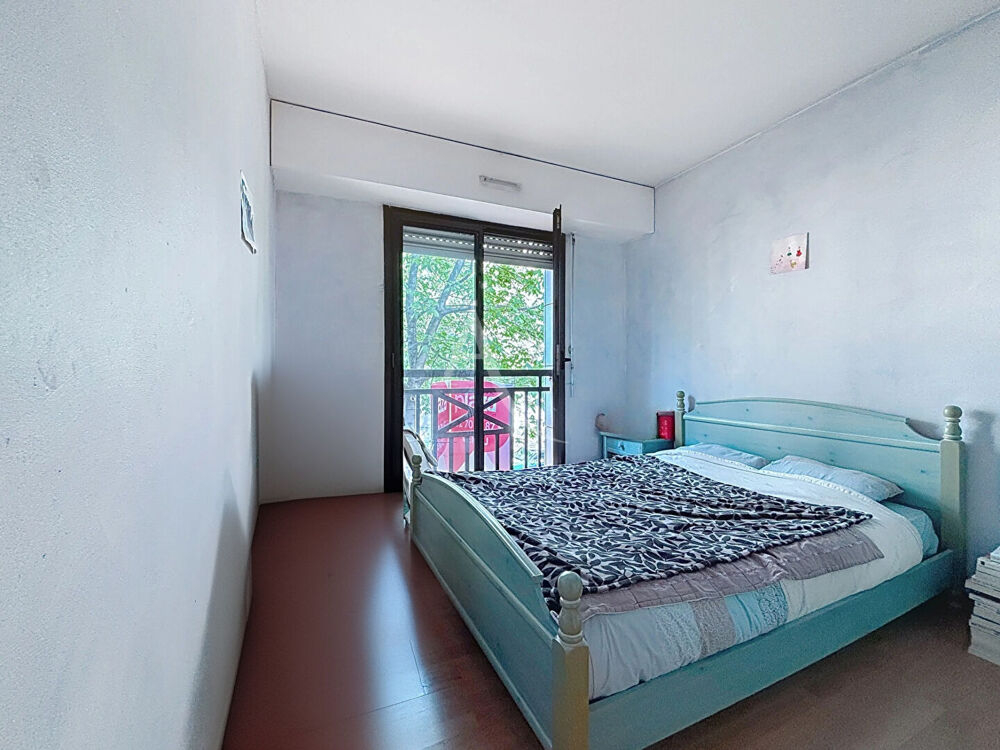 Vente Appartement Appartement Suresnes 3 pièce(s) 70 m2 - Cave - parking Suresnes