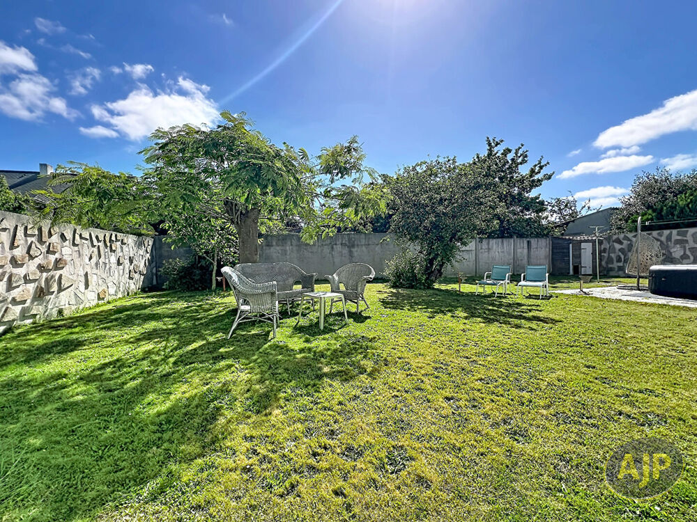 Vente Maison Maison Rezé  Chêne Creux Spacieuse maison familiale de 172 m² Reze