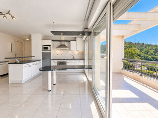Vente Appartement Appartement 3 pièces  vue mer et terrasse spacieuse- Résidence avec piscine Saint raphael