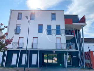 Vente Appartement Appartement T2 avec balcon, ascenseur et deux places de parking à Challans Challans
