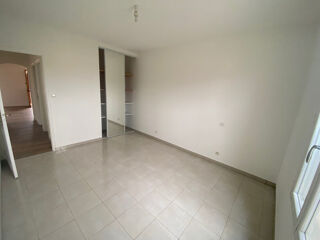  Appartement à louer 3 pièces 70 m²