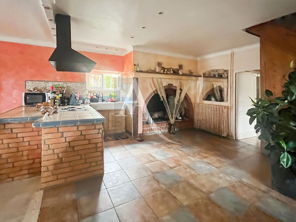Vente Maison Maison en pierre, 5 chambres avec deux granges et accès privé au Lot Soturac