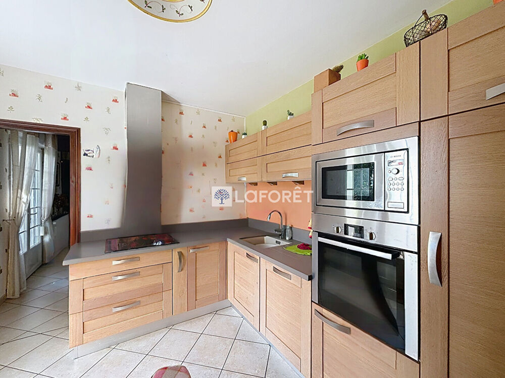Vente Maison Maison à vendre 195 m²  4 chambres, jardin, véranda et garage Criquebeuf en caux