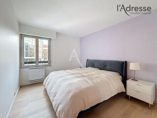  Appartement à louer 3 pièces 81 m²