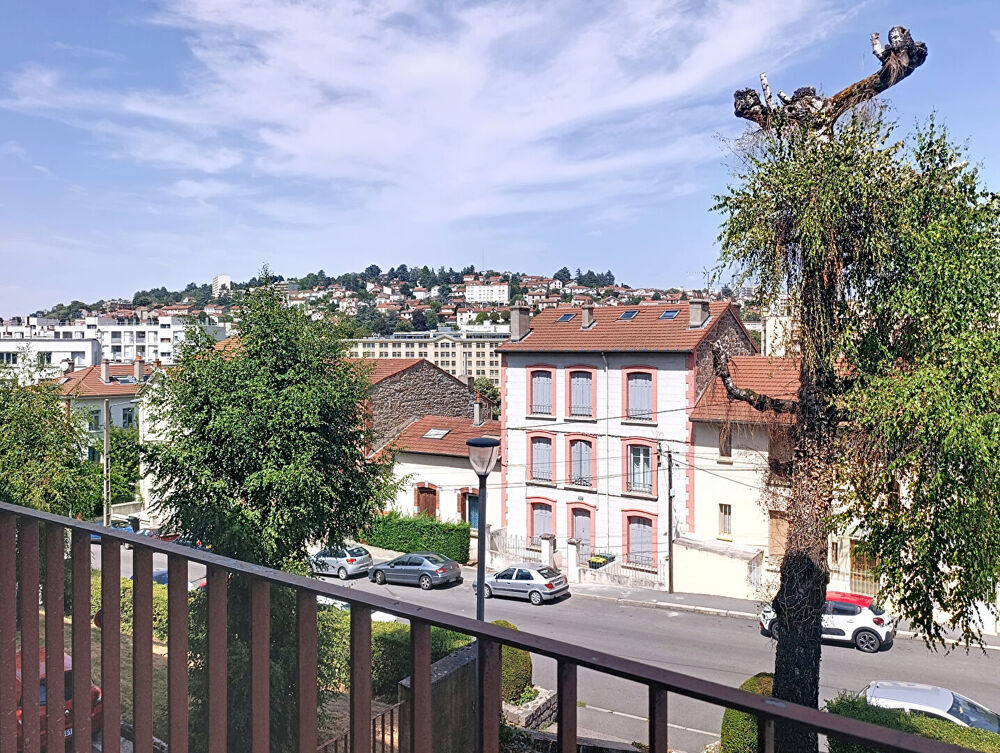 Vente Appartement EXCLUSIVITÉ - SAINT-ÉTIENNE FAURIEL - T4 de 68,97 m² | 2 chambres - Garage en option - Beau potentiel - Proche Écoles et Commodi Saint etienne