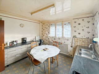  Maison  vendre 8 pices 132 m