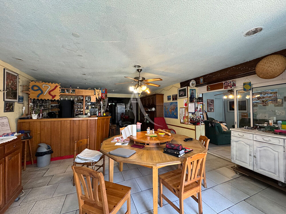 Labastide de Lévis . Maison de 415 m²