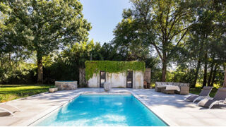  Maison à vendre 10 pièces 365 m²