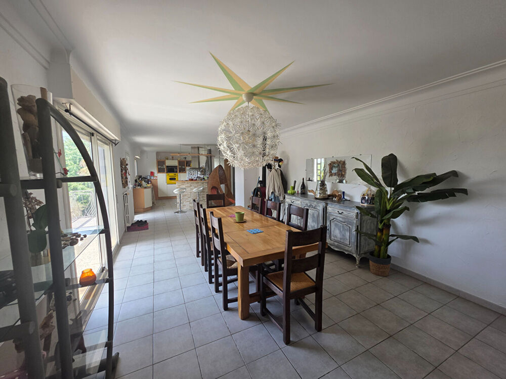 Vente Maison DAX, maison familiale avec double espace de vie, piscine et sous-sol complet Dax