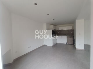  Appartement à louer 4 pièces 74 m²