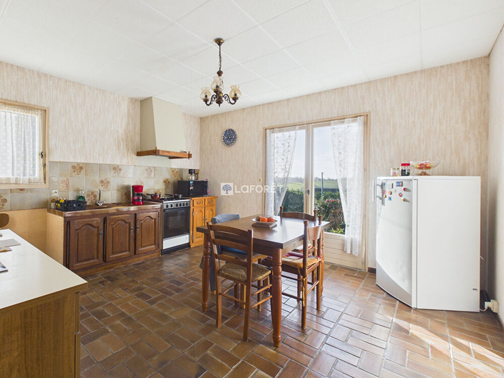 Maison LANDREVARZEC 6 Pièces 145 m²